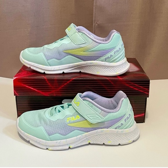 NWT Fila Kids' 3.5 Pastel Purple and Green Athletic Sneakers - Picture 2 of 5